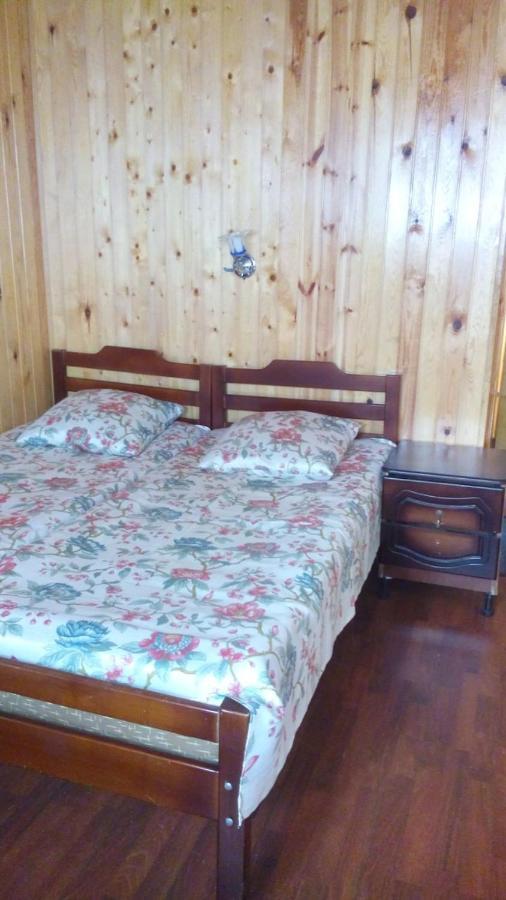 Guest House On Apskha Leona 12 Гагра Екстер'єр фото